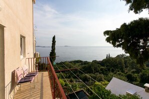 Apartment | View from property - Guest House Fontana - Two Bedroom Apartment With Balcony and Sea View (Zupa dubrovacka)