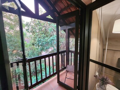 Security Golf-Estate 4-bedroom Villa - 15mins to Kruger International Airport