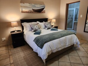 4 Schlafzimmer, Schreibtisch, Bügeleisen/Bügelbrett, WLAN