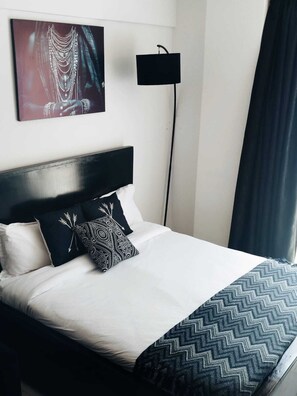 1 chambre, fer et planche à repasser, Wi-Fi, draps fournis