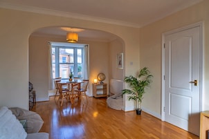 Apartment | Dining