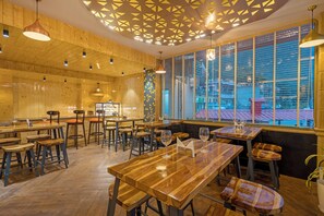 Café - Sterling Kastoori Rudraprayag (Jakholi)