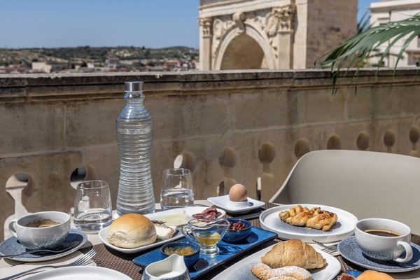 Suite Junior, vista città | Terrazza/patio