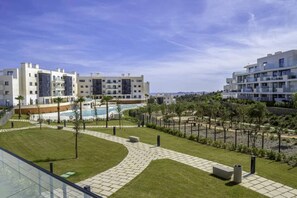 Property grounds - Stylish Apartment with Large Terrace in Higueron (Fuengirola)