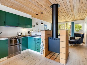 Fridge, dishwasher, cookware/dishes/utensils
