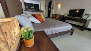 2 bedrooms, iron/ironing board, Internet, bed sheets - Very Good Vibes Apartmen in PdC, Steps from Beach (Playa del Carmen)