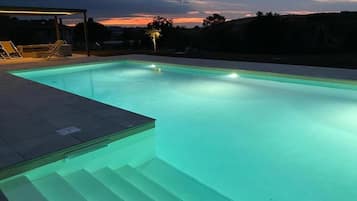 Seasonal outdoor pool