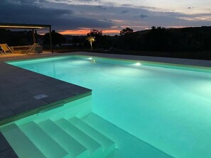 Piscina a l'aire lliure de temporada 