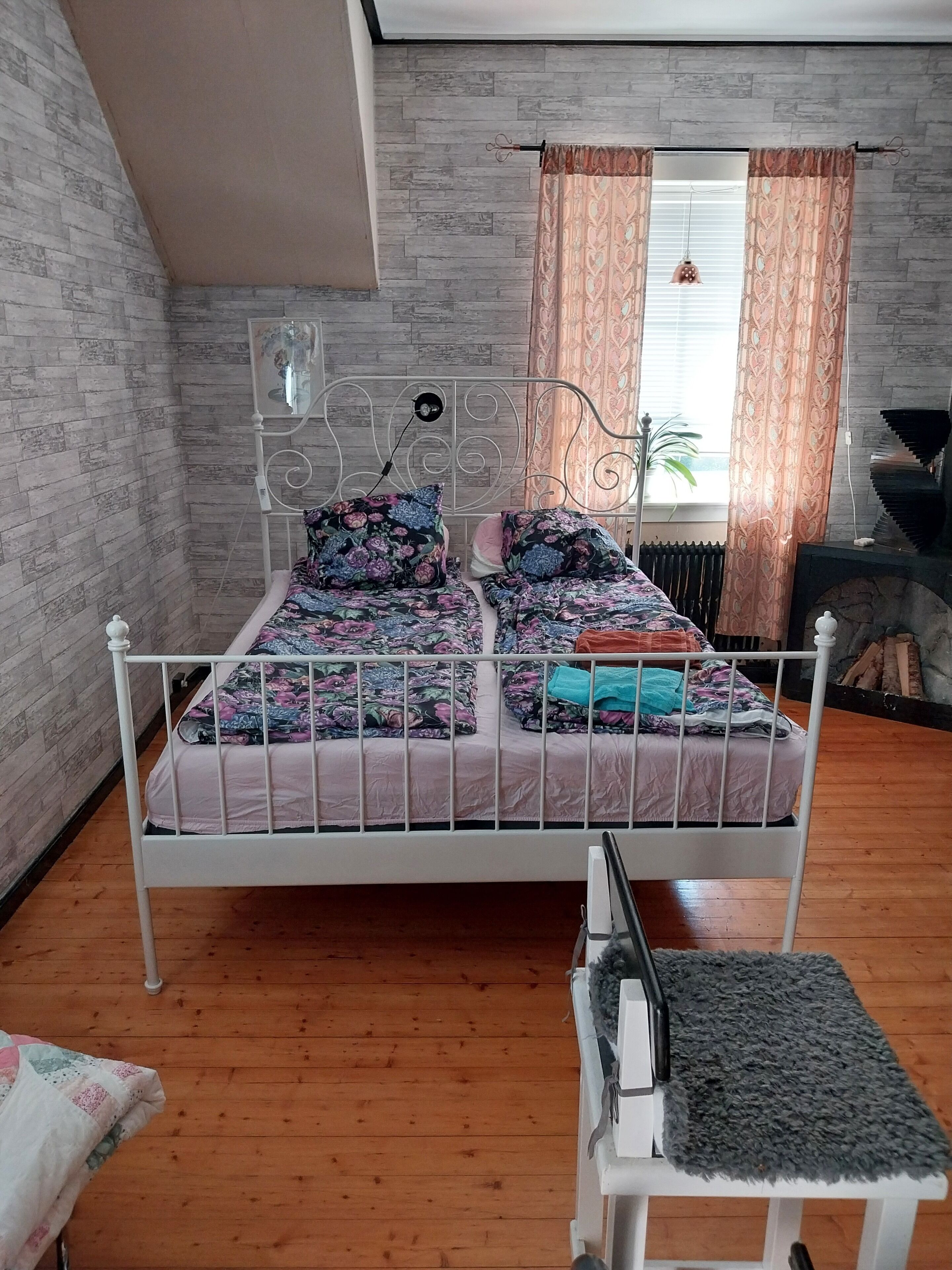 2 chambres, lit parapluie, Wi-Fi gratuit, draps fournis