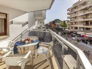 Outdoor dining - Apartment Bahia by Interhome (Salou)