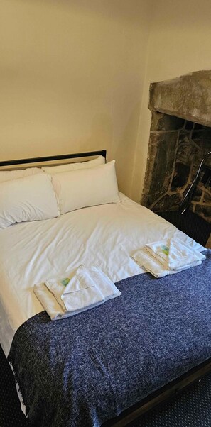 熨斗/熨衣板、免费 WiFi、床单