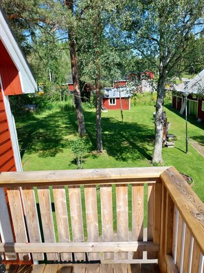 Property grounds - Villa in rural setting in Torvallaby Östersund (Jämtlands län)
