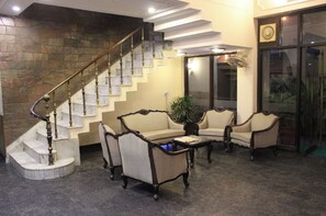 Living area - Hotel My India (Panipat)