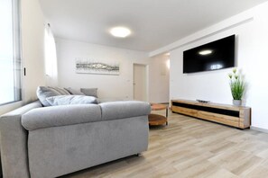 تلفزيون ذكي