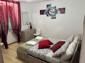 1 bedroom, iron/ironing board, free WiFi, bed sheets