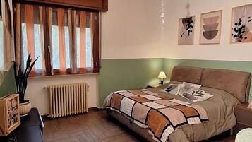 1 camera, ferro/asse da stiro, Wi-Fi, lenzuola