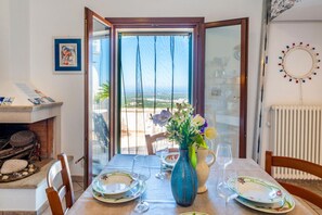 Dining - Palazzo Bellavista by Rentbeat (Ostuni)