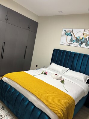 2 slaapkamers, een strijkplank/strijkijzer, wifi