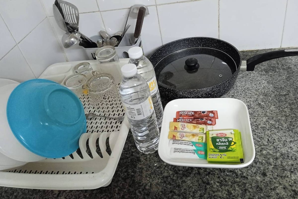 Economy Shared Dormitory | Shared kitchen