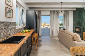 TV - Villa Camporeale with pool - My Rental Homes (Pachino)