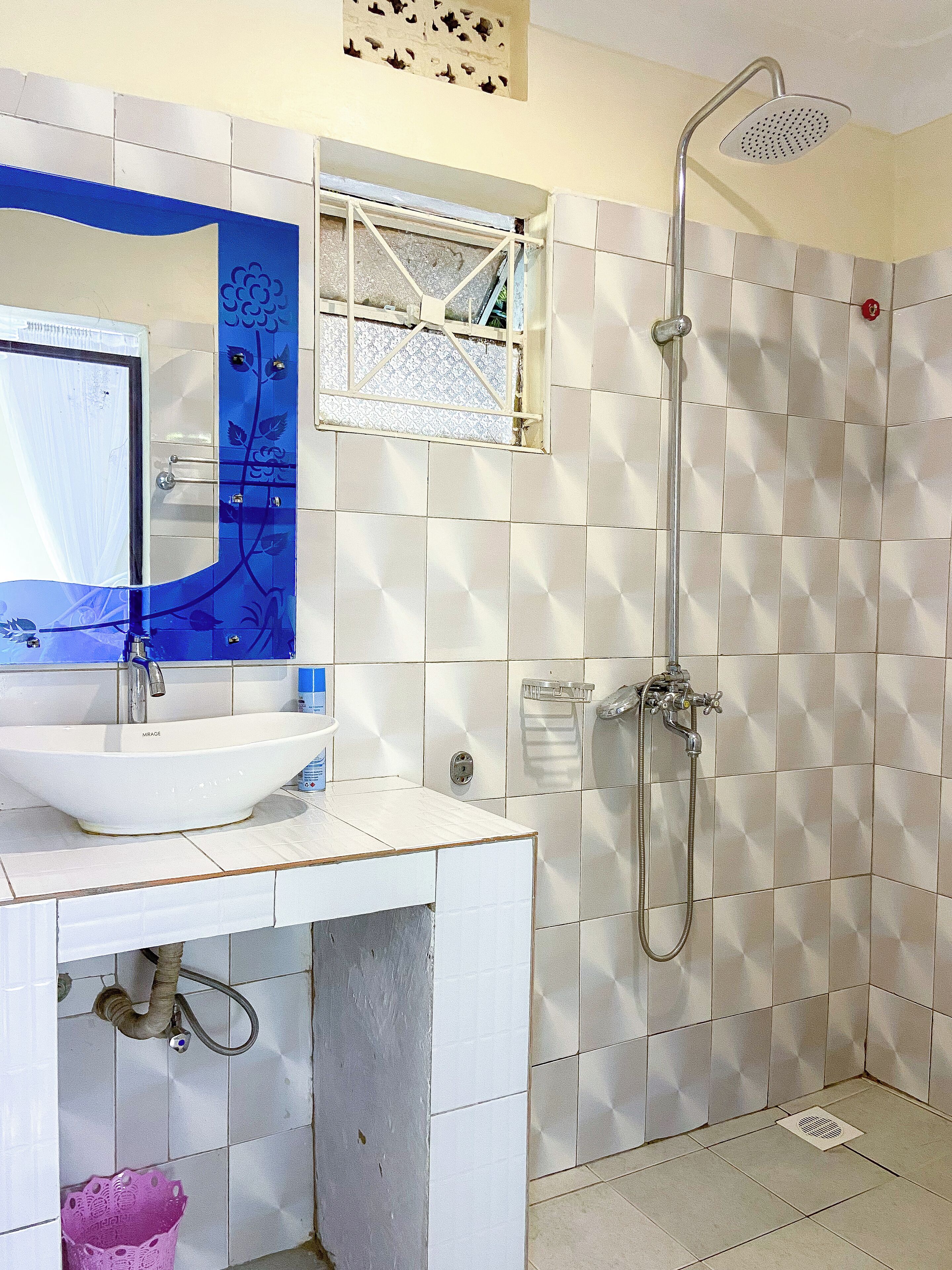 Deluxe Room | Bathroom