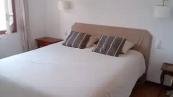 4 slaapkamers, een strijkplank/strijkijzer, wifi, beddengoed