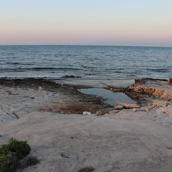 Sulla spiaggia, ombrelloni