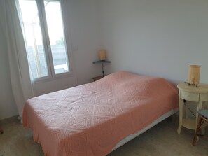 2 Schlafzimmer, Bügeleisen/Bügelbrett, Reisekinderbett, WLAN