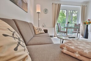 Tv, dvd-spelare och en stereo
