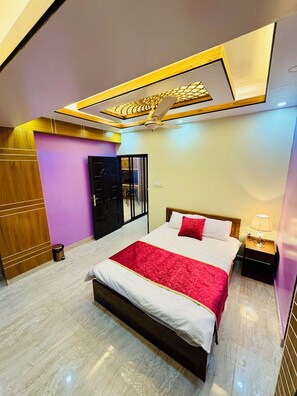 2 bedrooms, WiFi, bed sheets