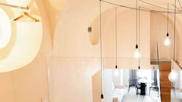 2 camere, una scrivania, ferro/asse da stiro, Wi-Fi gratuito