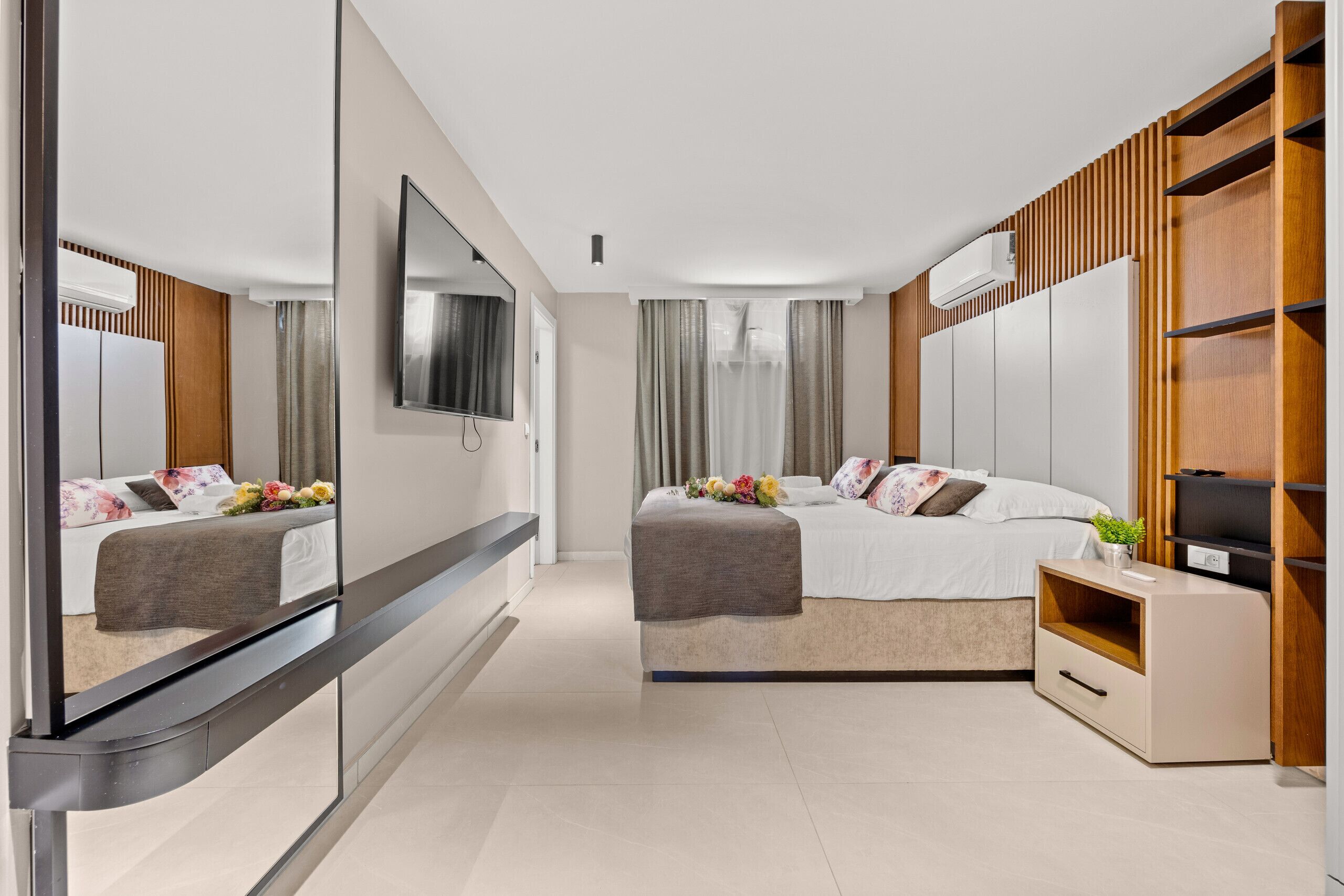 1 bedroom, in-room safe, iron/ironing board, travel crib