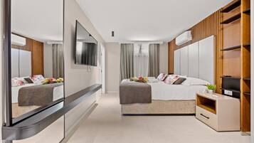 1 bedroom, in-room safe, iron/ironing board, travel crib