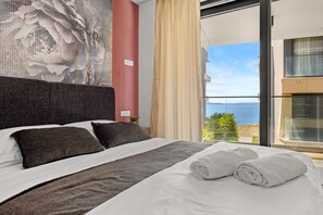 2 bedrooms, in-room safe, iron/ironing board, travel cot