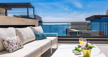 The Skyview Penthouse with Infinity Pool