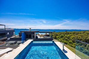 Beheizter Pool