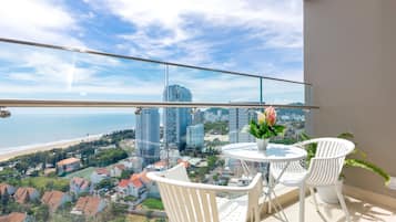Apartment, 3 Schlafzimmer, Meerblick | Blick vom Balkon