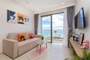 Apartment, 3 Bedrooms, Ocean View | Living area | Flat-screen TV - Uyen's Homestay - The Song Vung Tau (Ho Chi Minh City)