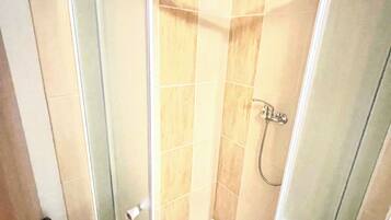 Comfort Apartment | Bathroom