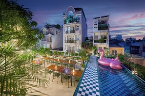 Luxury Suite, City View