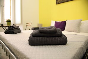 1 bedroom, in-room safe, iron/ironing board, WiFi