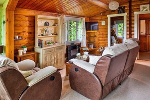 Smart TV - Log Cabin in Snowdonia near Rhinog Mountains (Trawsfynydd)