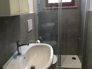 Villa, 3 habitaciones, balcón, vistas al jardín | Baño