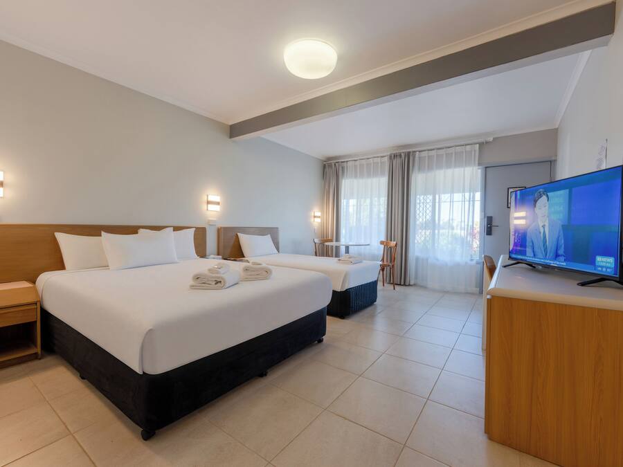 Iron/ironing board, free WiFi