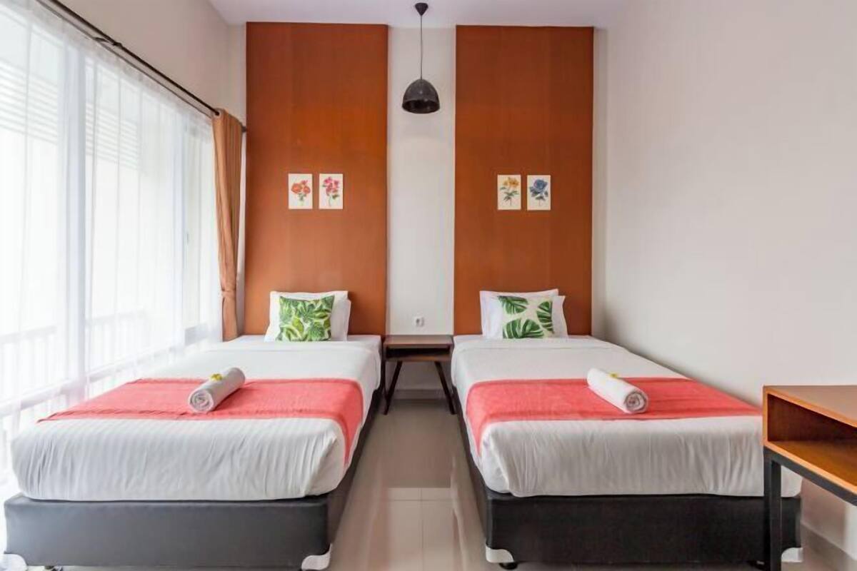 In-room safe, free WiFi