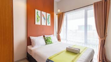 Chambre Double Deluxe, 1 grand lit, vue ville | Coffres-forts dans les chambres, Wi-Fi gratuit