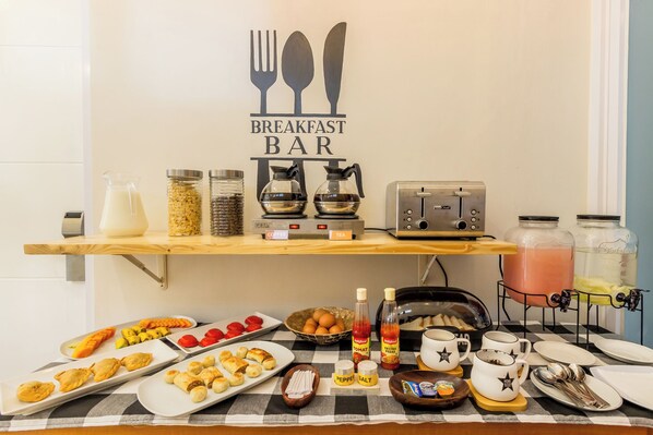 Free daily buffet breakfast