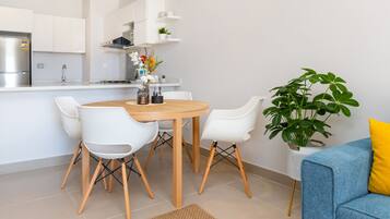 Chalet, 3 Bedrooms, Balcony, Garden View | In-room dining