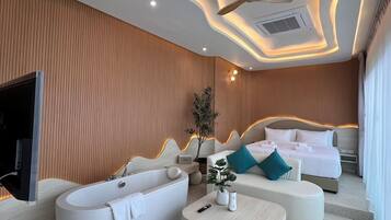 Grand Room, Pool Access | Free WiFi, bed sheets