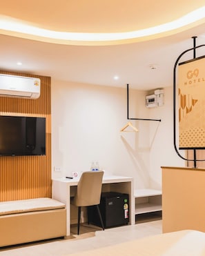 Standard Double Room, Mountain View | 1 bedroom, free WiFi, bed sheets